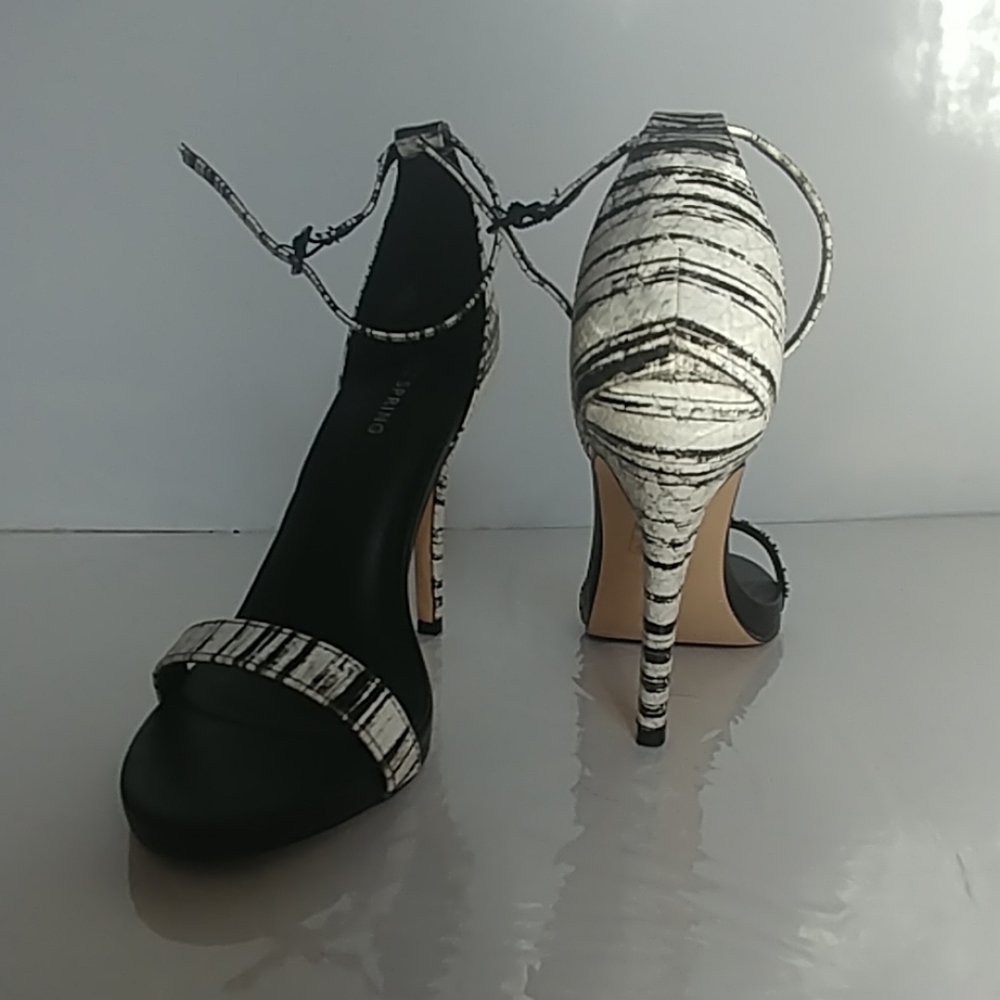 Shoes - Picture 2 of 4